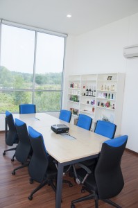 MeetingRoom(1)